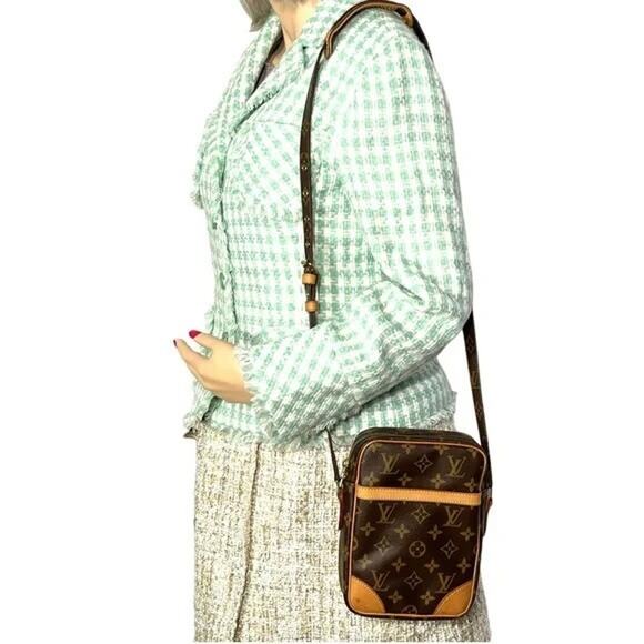 Louis Vuitton Monogram Danube Crossbody Bag SL0071 w/dustbag - Picture 7 of 10